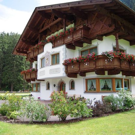 Pension Peter Нойштифт-им-Штубайталь Экстерьер фото